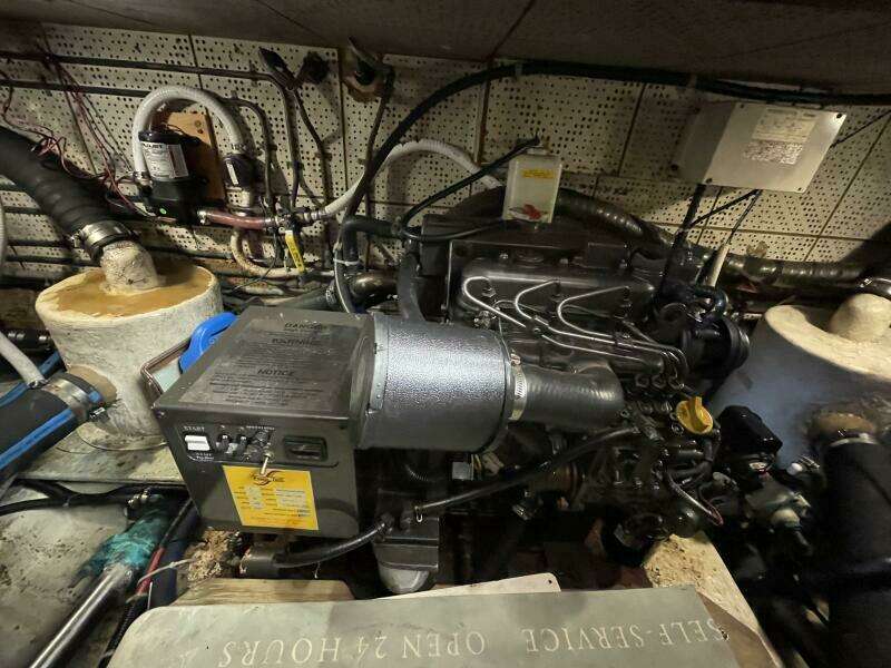 Peaceful Times 40ft Heritage East Yacht For Sale