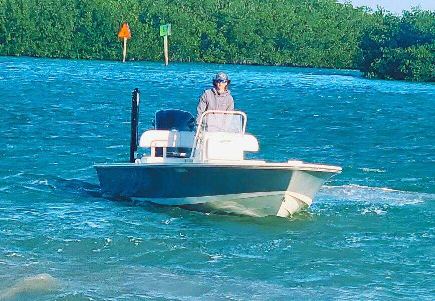 21ft Hewes Yacht For Sale