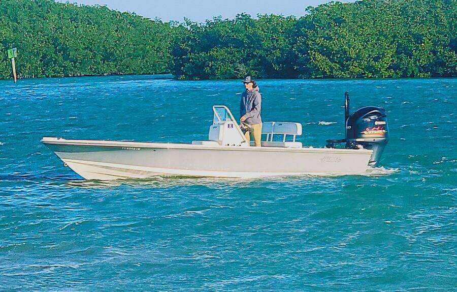 21ft Hewes Yacht For Sale