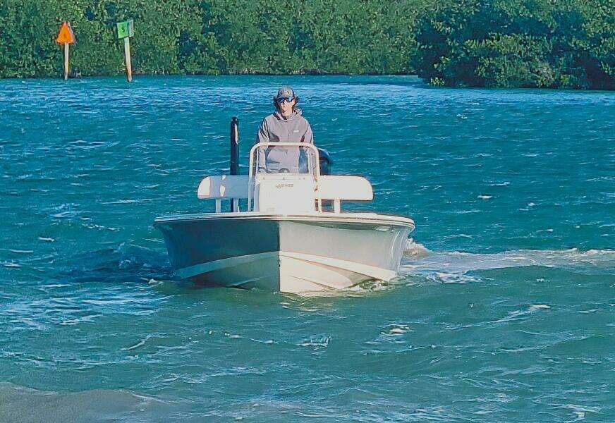 21ft Hewes Yacht For Sale