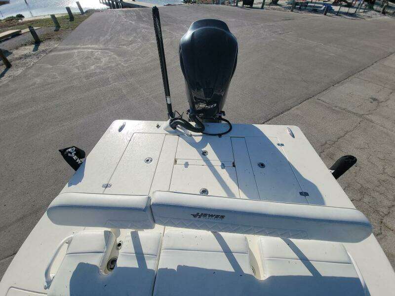 21ft Hewes Yacht For Sale