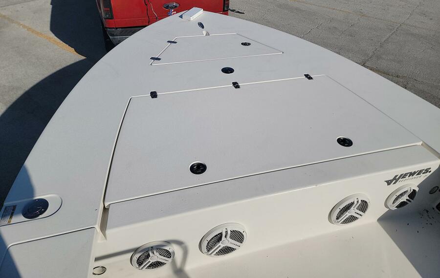 21' 2021 Hewes Redfisher 21