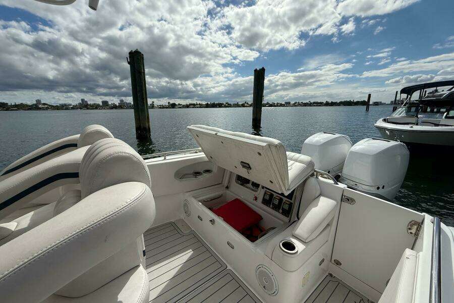 33ft Airship Yacht For Sale