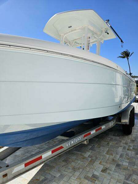 24ft Robalo Yacht For Sale