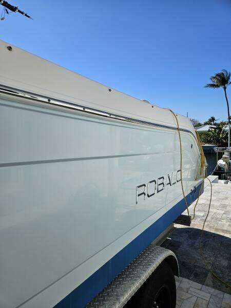 24ft Robalo Yacht For Sale