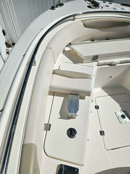 24ft Robalo Yacht For Sale