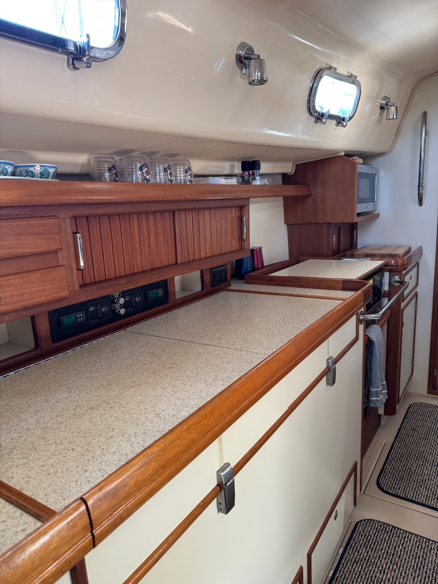 2008 Island Packet SP Cruiser
