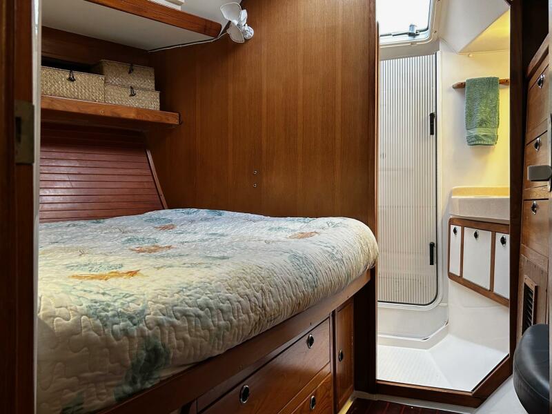 42' 1999 Catalina 42 MKII