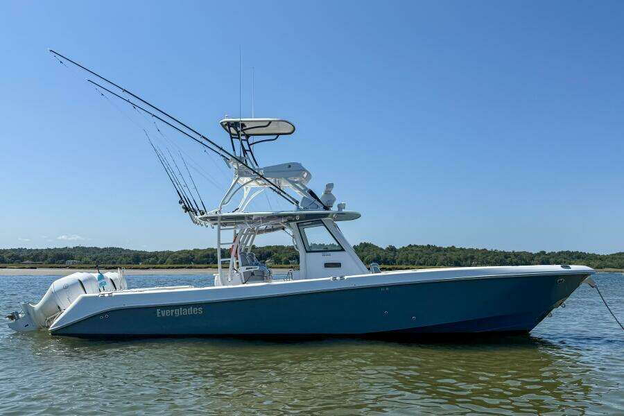 All In 35ft Everglades Yacht For Sale