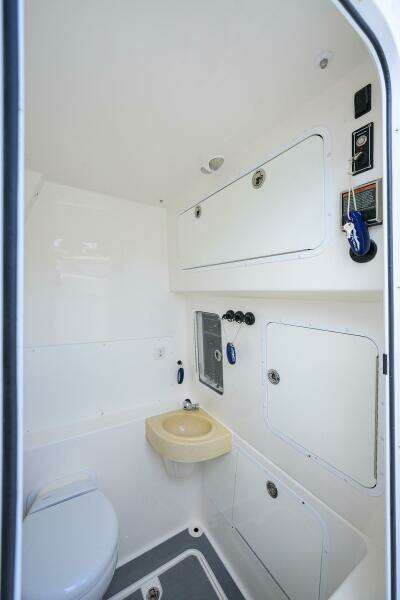 39ft Invincible Yacht For Sale