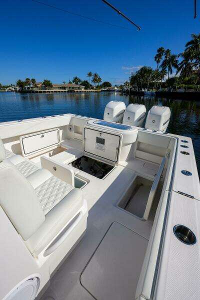 39ft Invincible Yacht For Sale