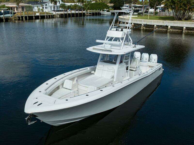 39ft Invincible Yacht For Sale