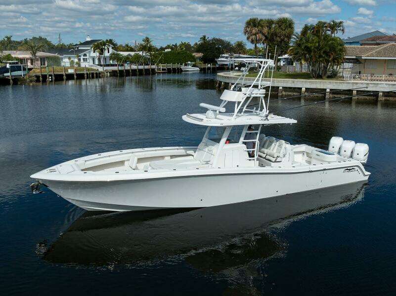 39ft Invincible Yacht For Sale