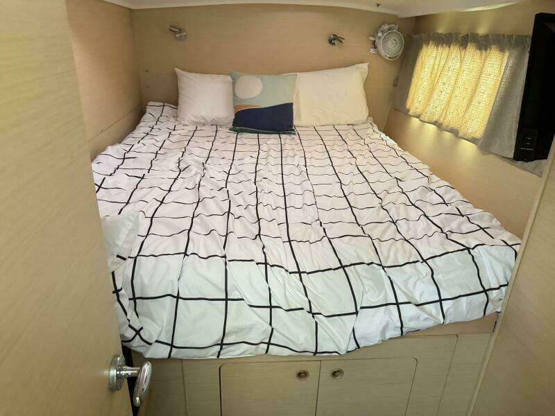 OSITA 38ft Lagoon Yacht For Sale