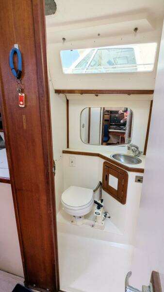 Cool Runnings 42ft Catalina Yacht For Sale