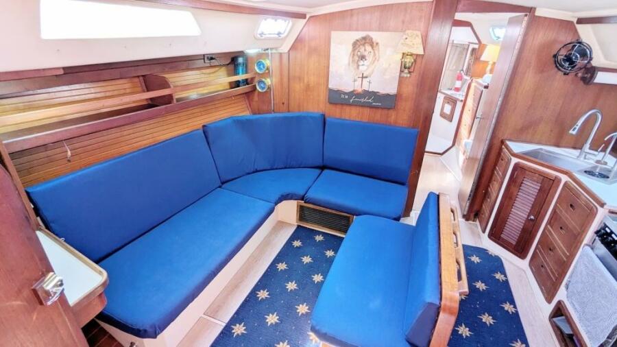 1989 Catalina 42