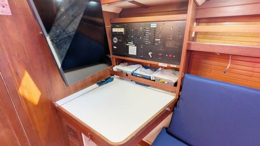 1989 Catalina 42