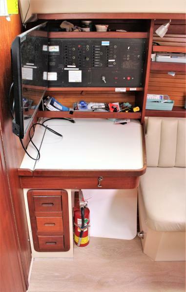 1989 Catalina 42