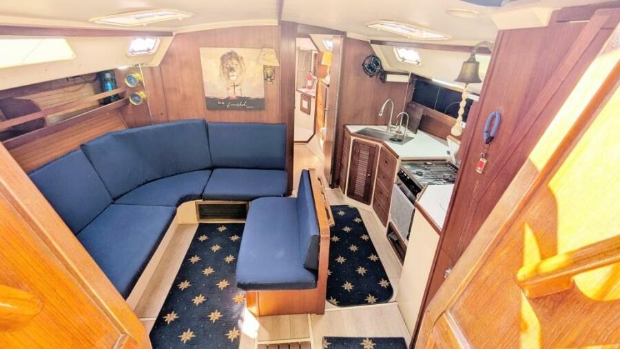 1989 Catalina 42