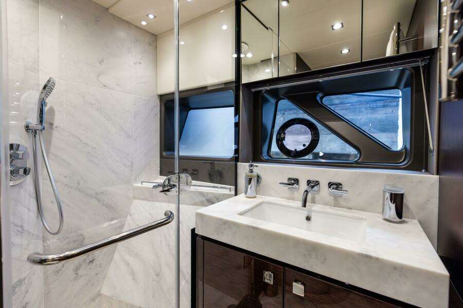 Sunseeker 76 - Journey