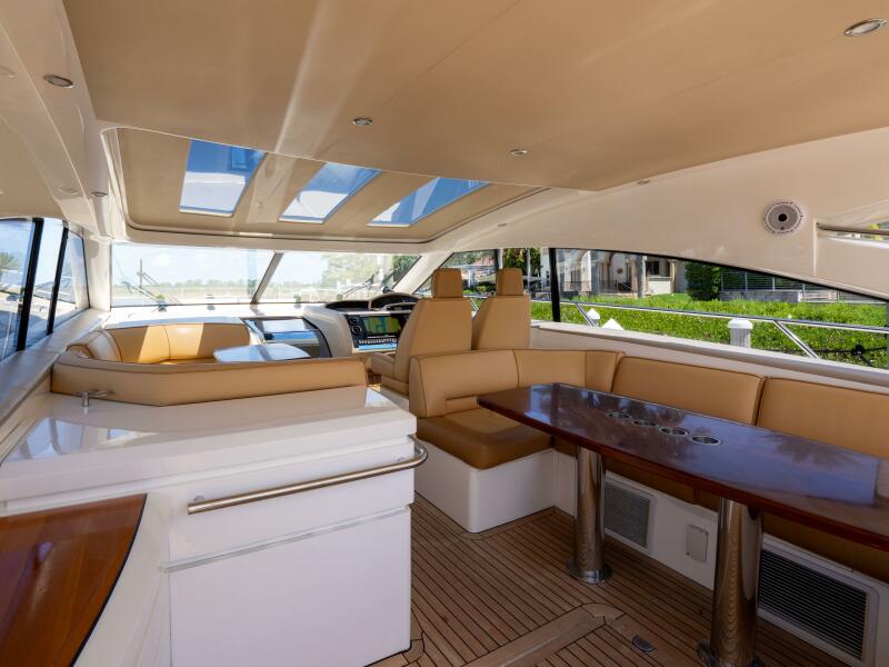 53' 2008 Princess V53