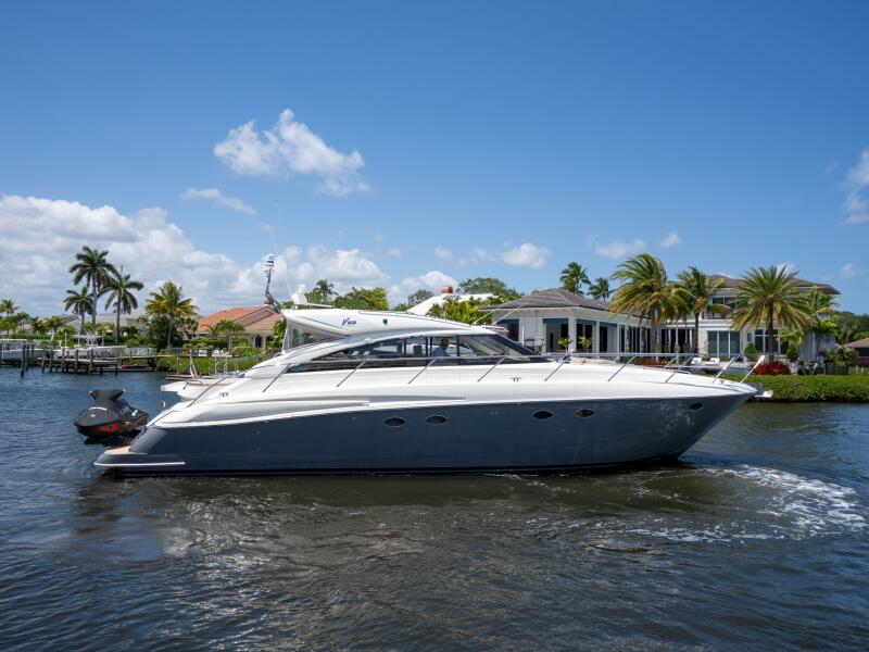53' 2008 Princess V53