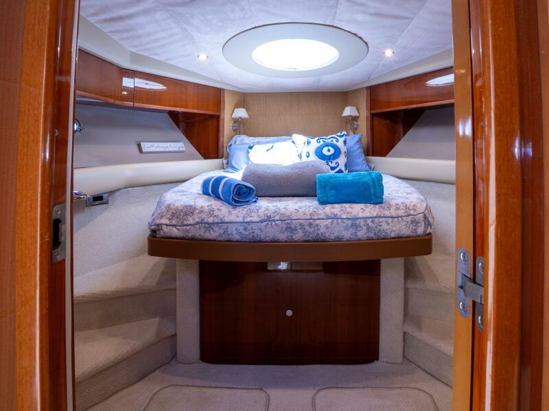 53' 2008 Princess V53