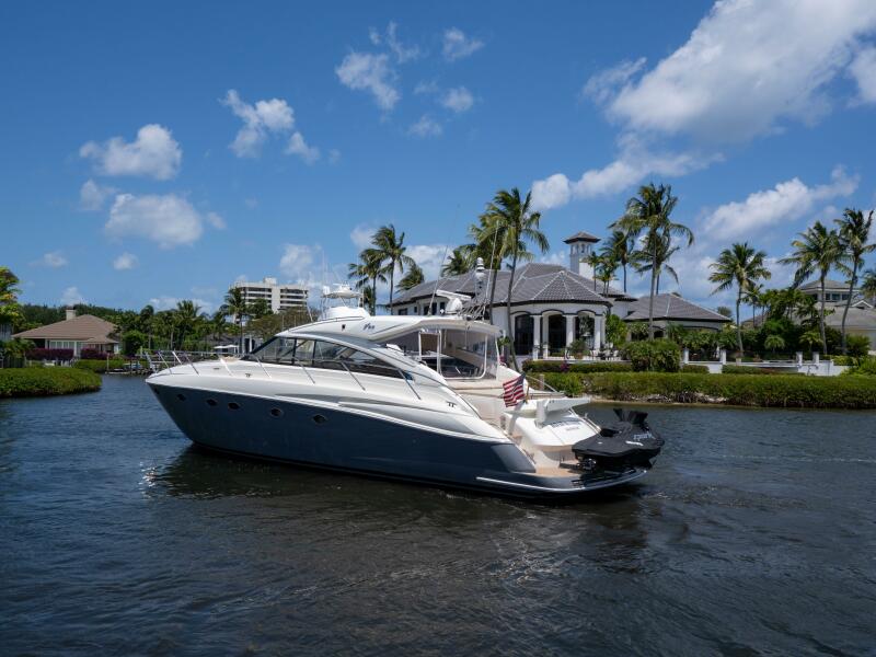 53' 2008 Princess V53