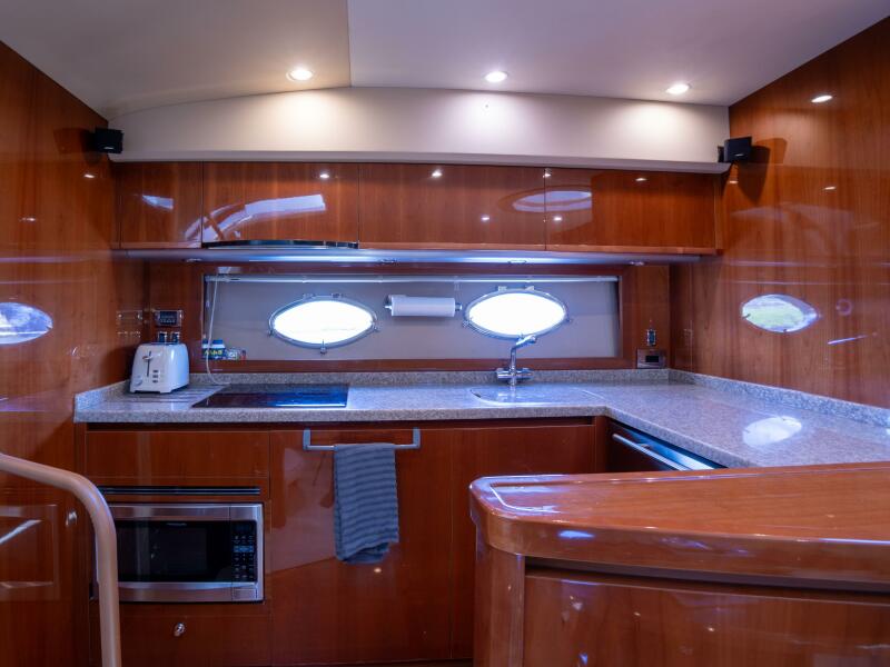 53' 2008 Princess V53