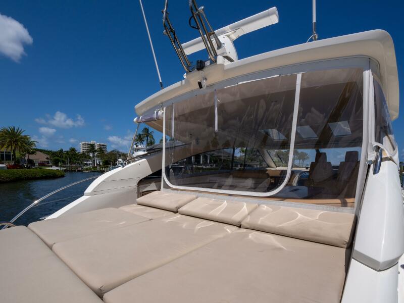 53' 2008 Princess V53