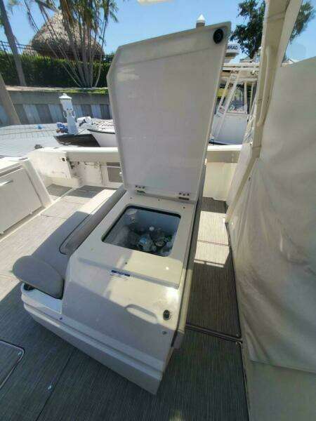 FIJI KAI 37ft Pursuit Yacht For Sale