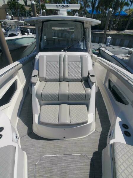 37' 2023 Pursuit S 378 Sport