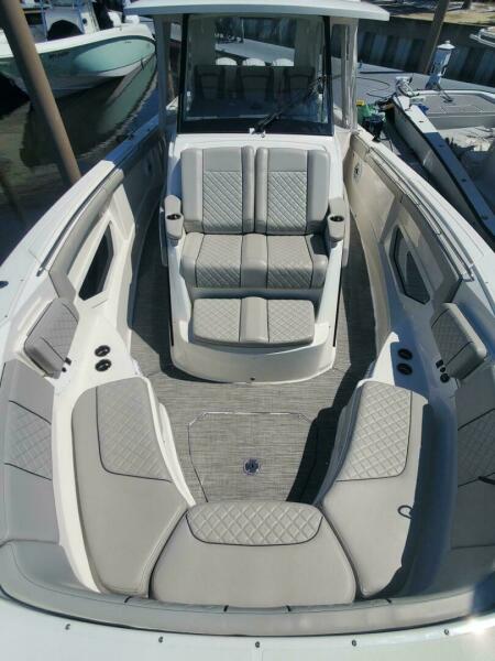37' 2023 Pursuit S 378 Sport