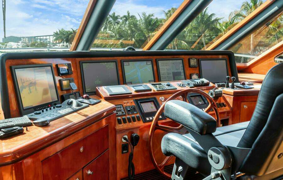 JusMad 80ft Ocean Alexander Yacht For Sale