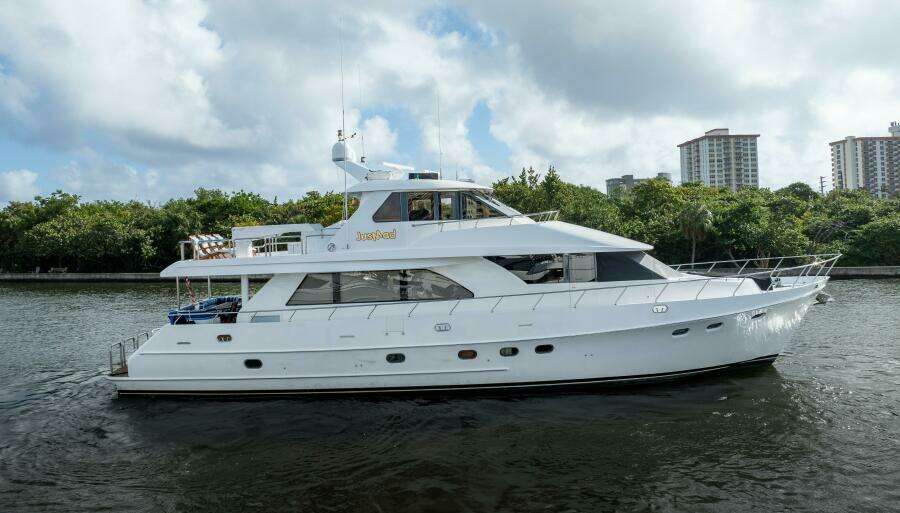 JusMad 80ft Ocean Alexander Yacht For Sale