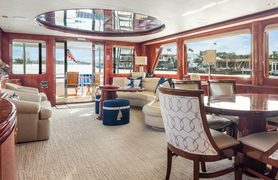 80' 2005 Ocean Alexander 