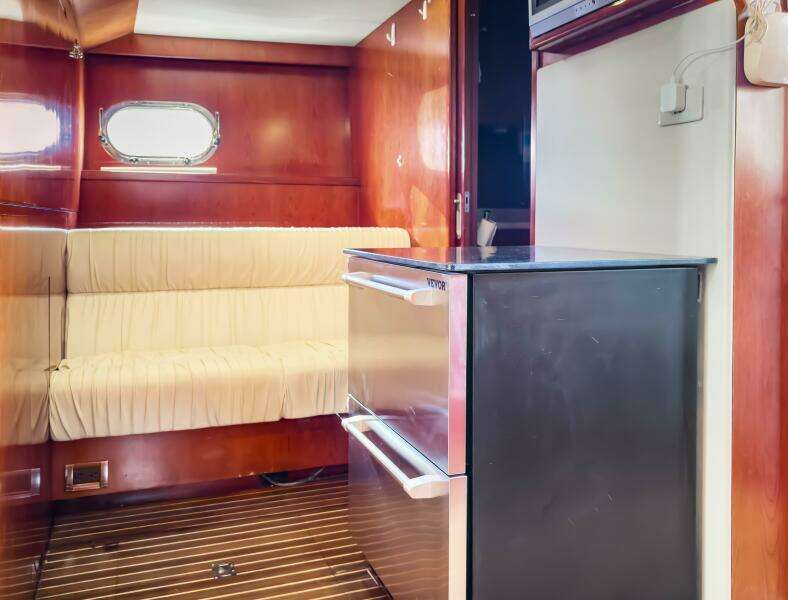 JusMad 80ft Ocean Alexander Yacht For Sale