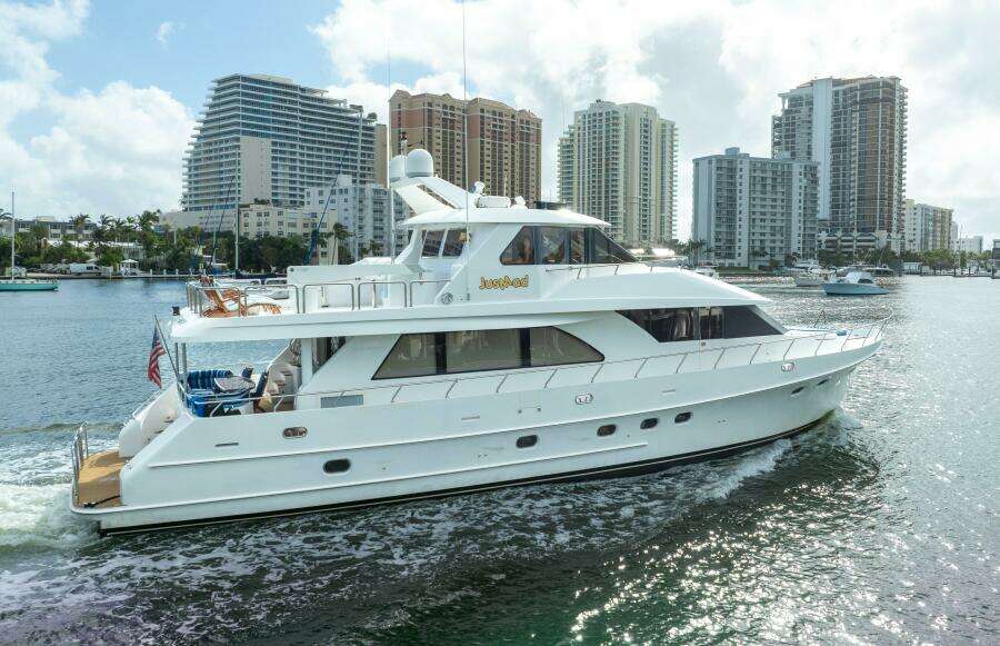 JusMad 80ft Ocean Alexander Yacht For Sale