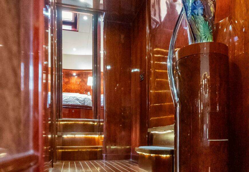 JusMad 80ft Ocean Alexander Yacht For Sale