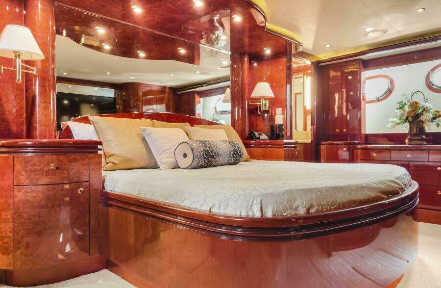 JusMad 80ft Ocean Alexander Yacht For Sale