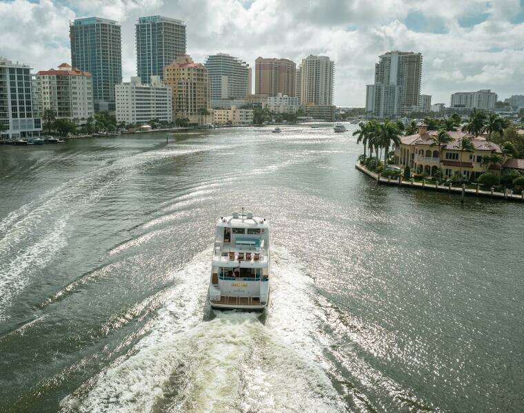JusMad 80ft Ocean Alexander Yacht For Sale