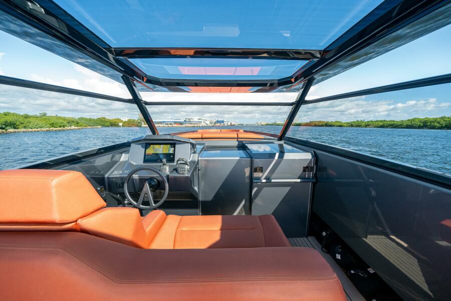 45' 2022 Vanquish Yachts VQ45