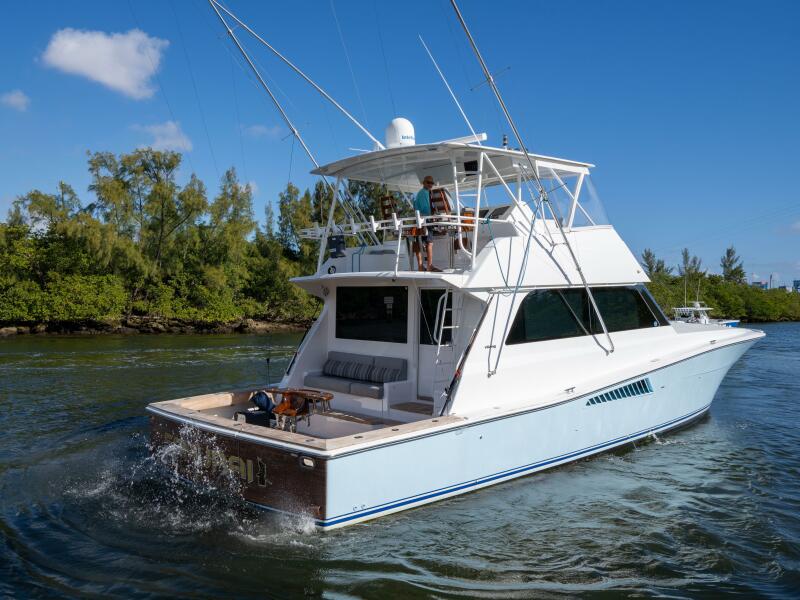 58' 1998 Viking 58 Convertible