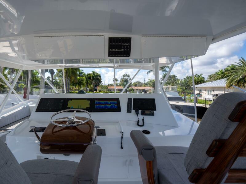 58' 1998 Viking 58 Convertible