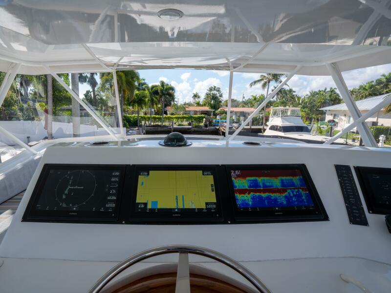 58' 1998 Viking 58 Convertible