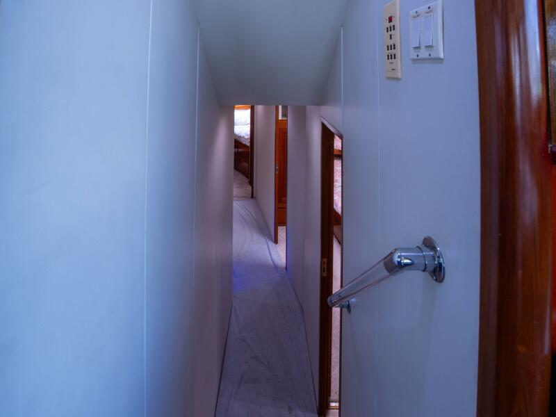 58' 1998 Viking 58 Convertible