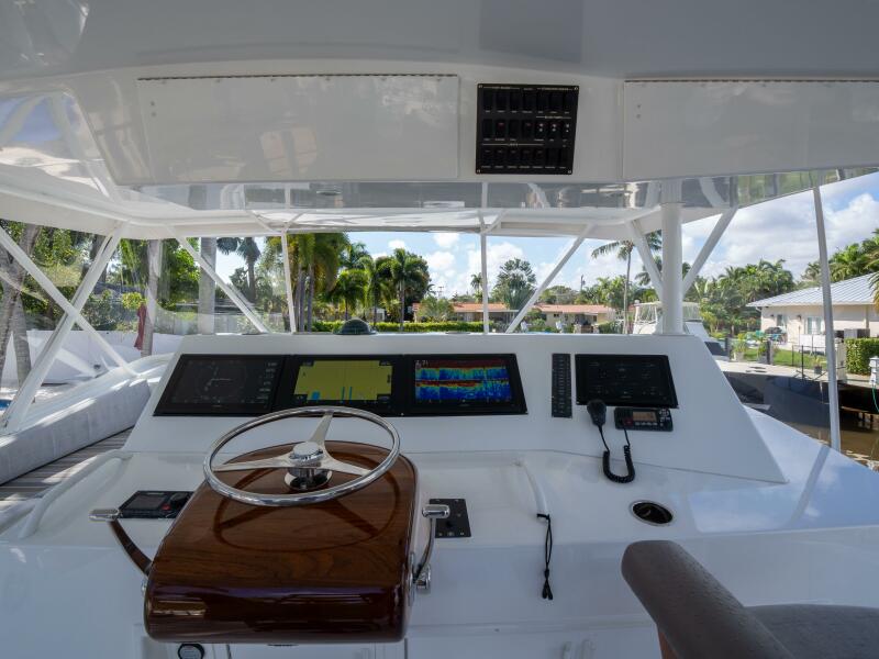 58' 1998 Viking 58 Convertible