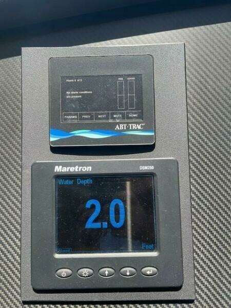 2004 Ferretti Yachts 