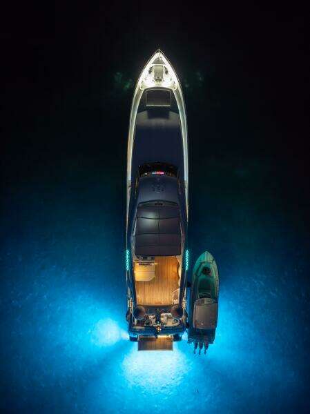 2004 Ferretti Yachts 