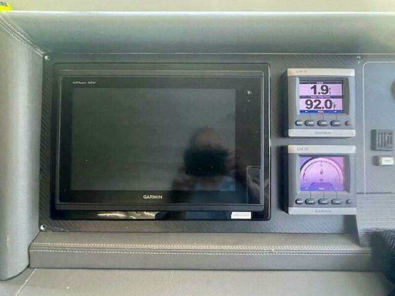 2004 Ferretti Yachts 